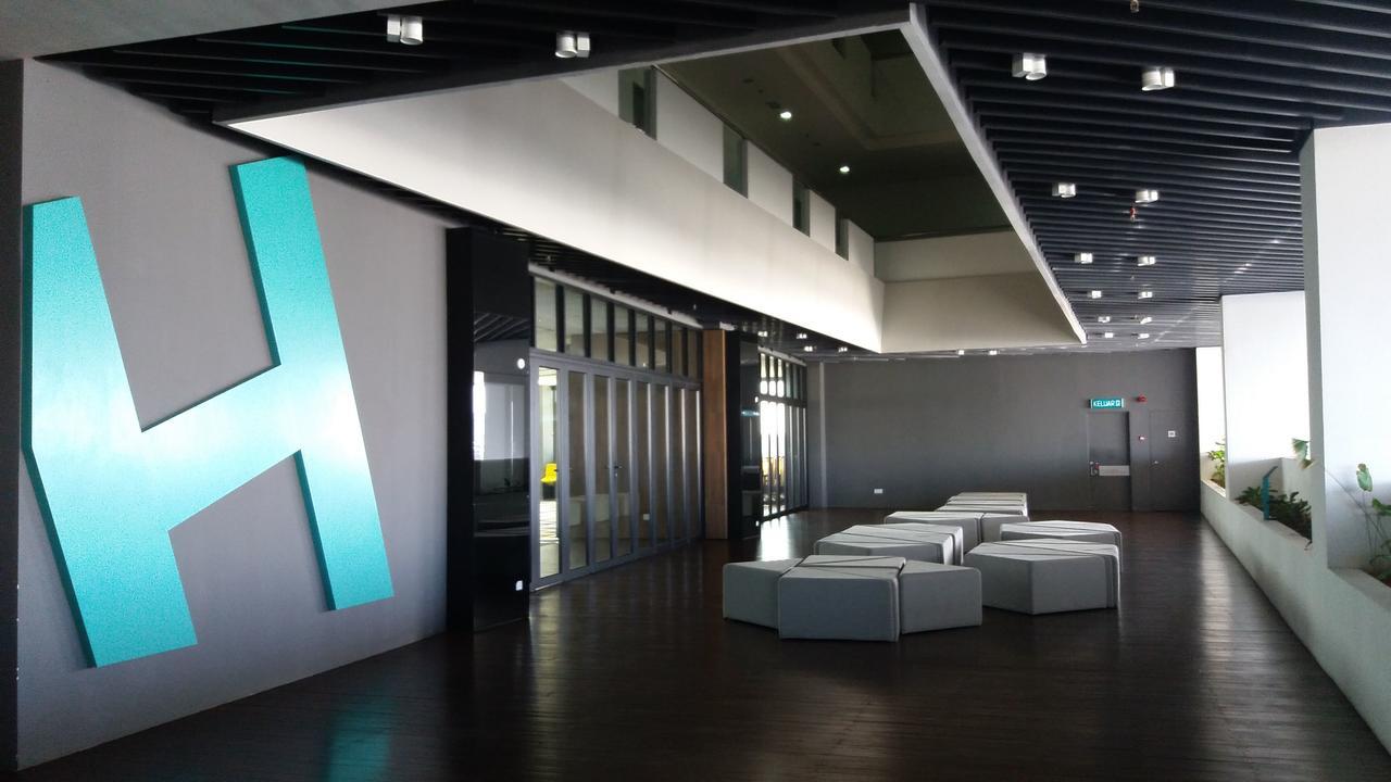 A Suites - Atria Sofo Suites بيتالينغ جايا المظهر الخارجي الصورة