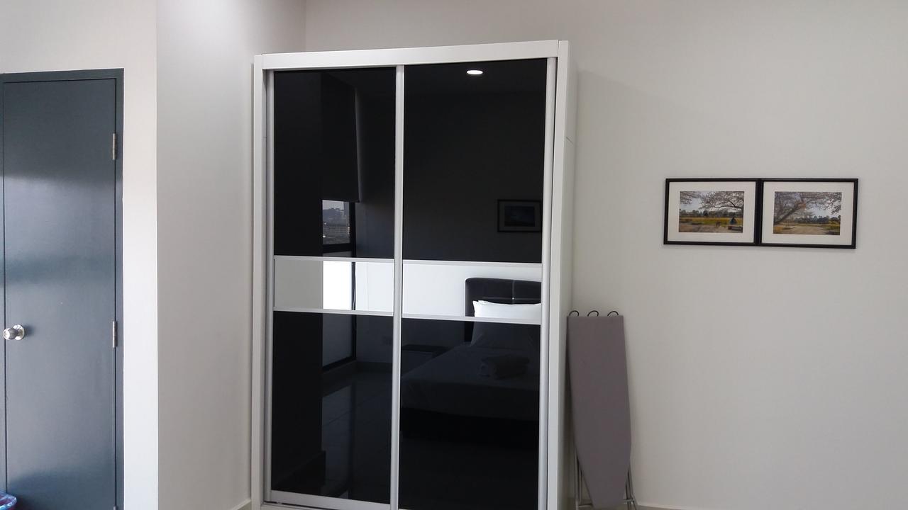 A Suites - Atria Sofo Suites بيتالينغ جايا المظهر الخارجي الصورة